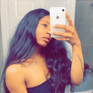 Meet your Posher, Anysa